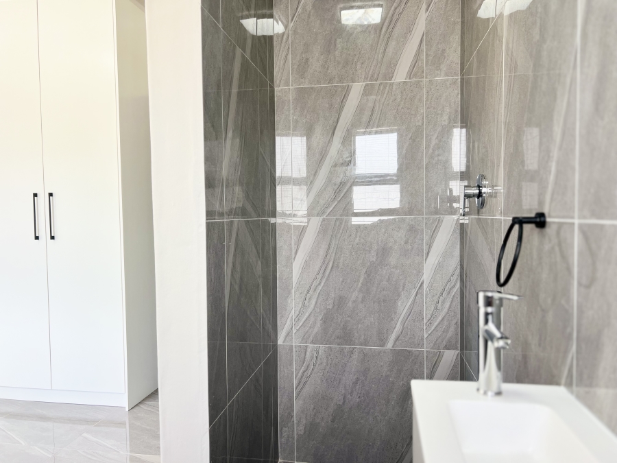 3 Bedroom Property for Sale in Bothasig Western Cape